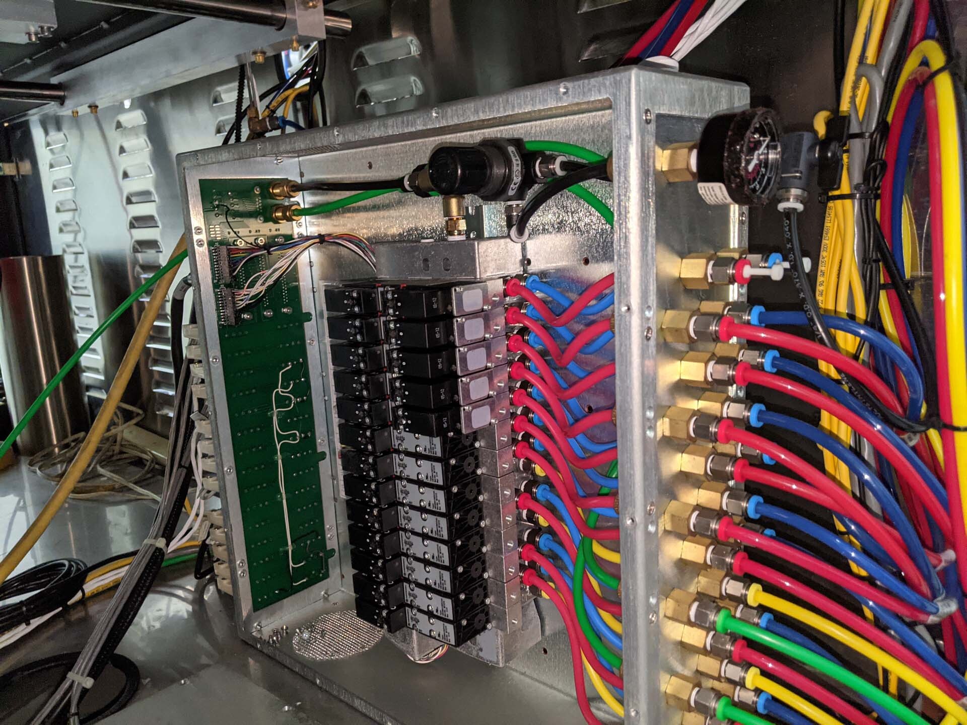 图为 已使用的 VEECO GEN 2000 待售