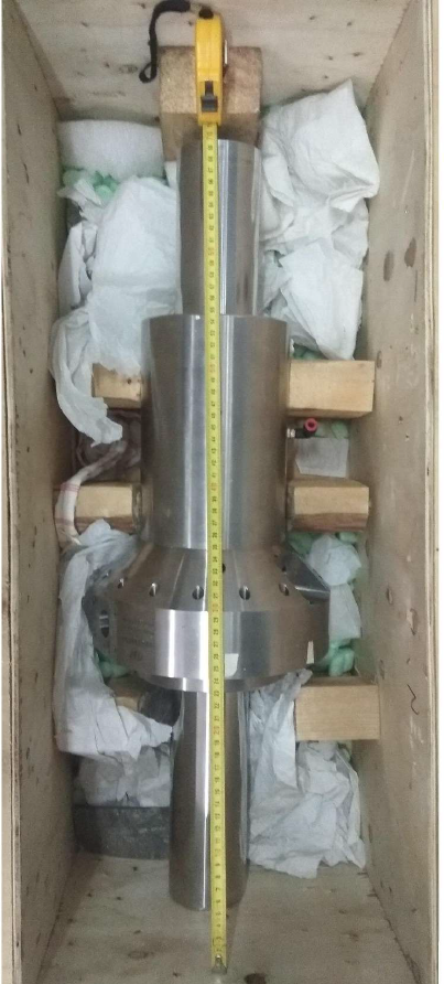Photo Used VARIAN 1216-04 For Sale