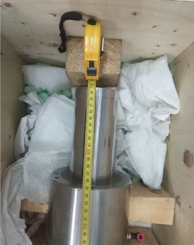 Photo Used VARIAN 1216-04 For Sale