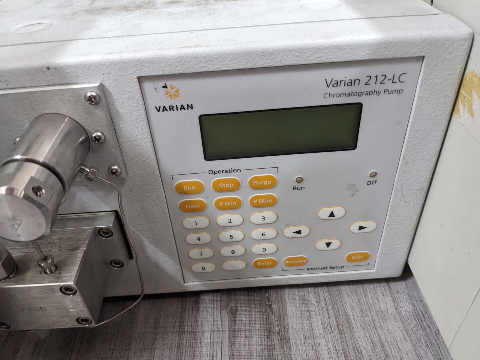 Photo Used VARIAN 212-LC For Sale