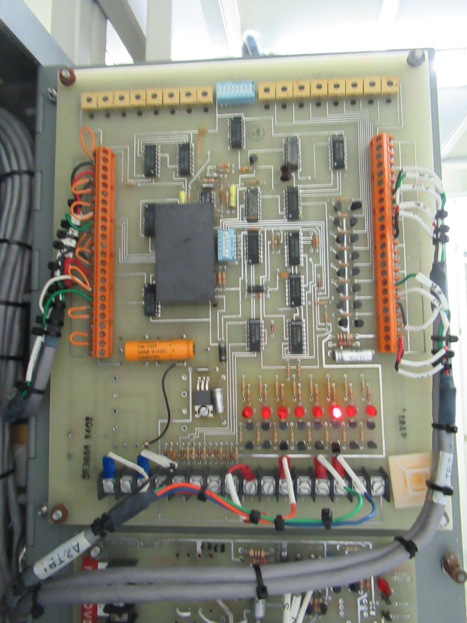 图为 已使用的 VARIAN 300XP 待售