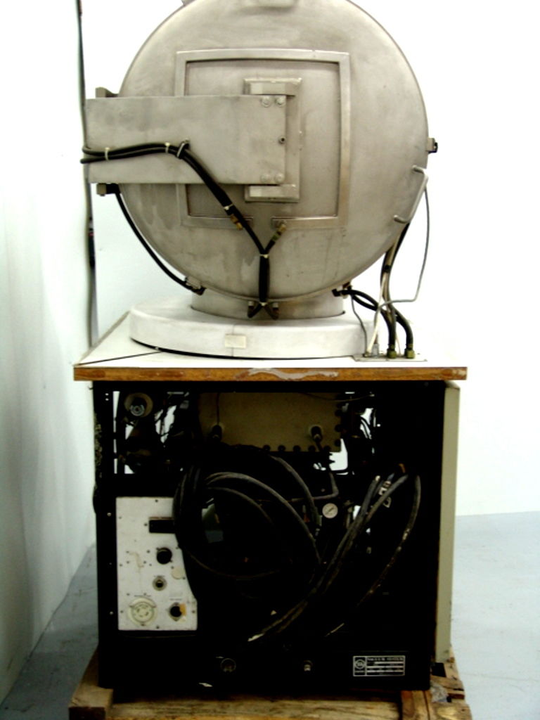 Photo Used VARIAN 3125 For Sale