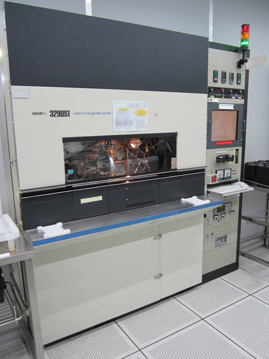 Photo Used VARIAN 3290 STQ For Sale