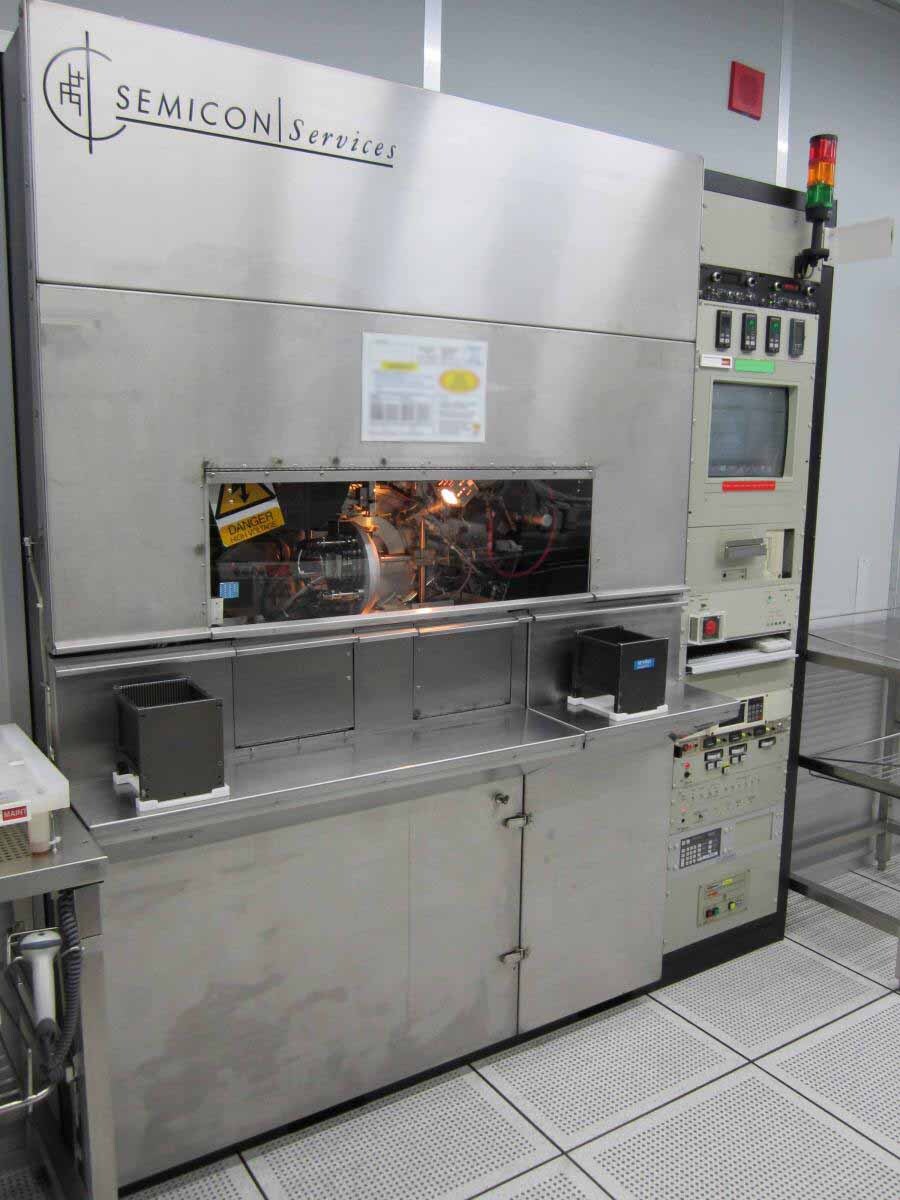 Photo Used VARIAN 3290 For Sale
