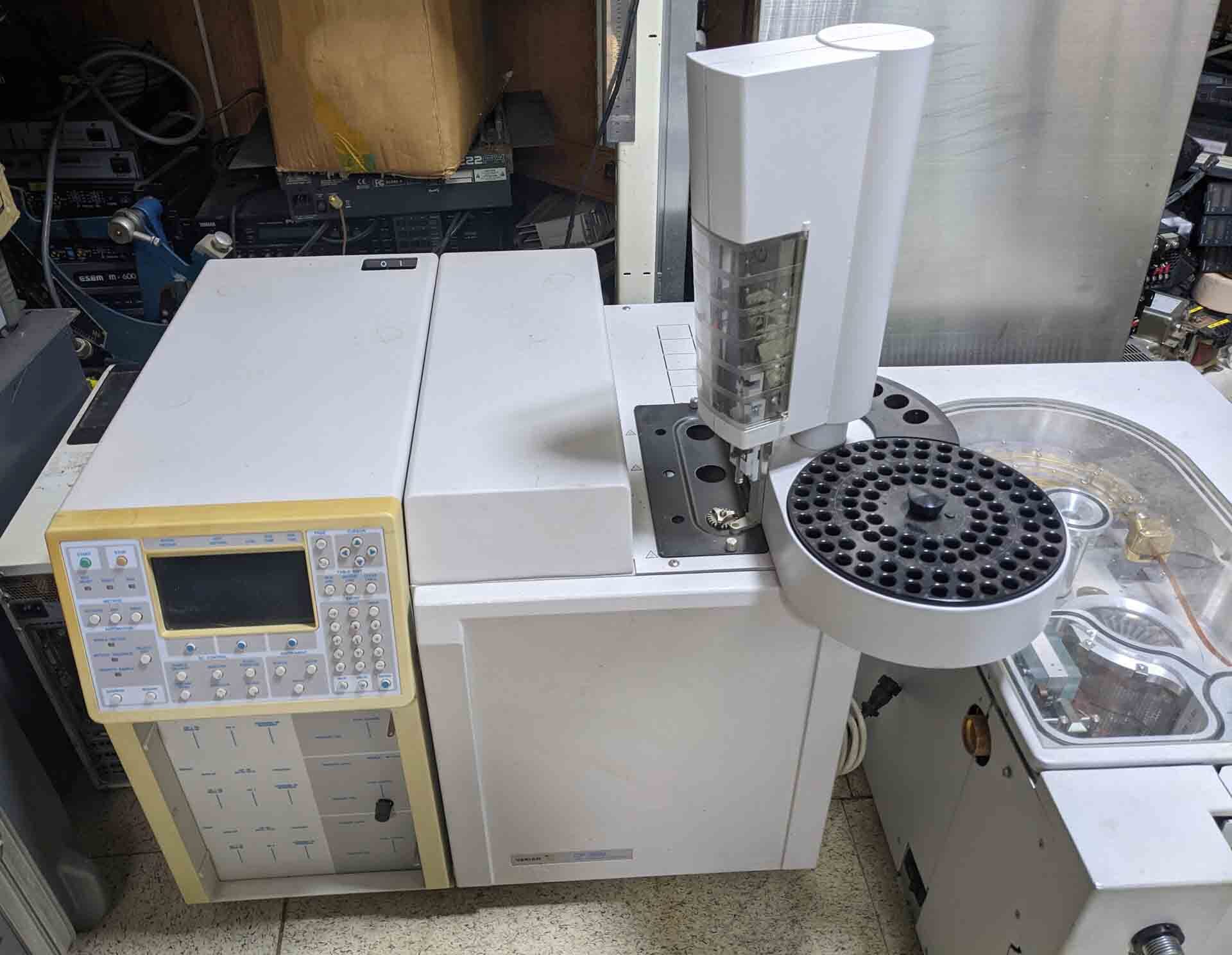 Photo Used VARIAN CP-3800 For Sale