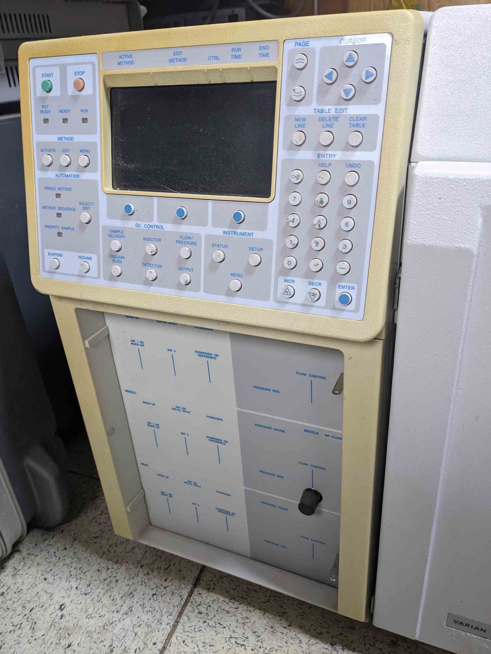 Photo Used VARIAN CP-3800 For Sale