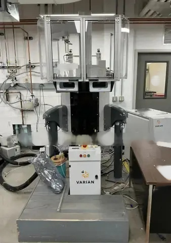 사진 사용됨 VARIAN 400‑MR 판매용