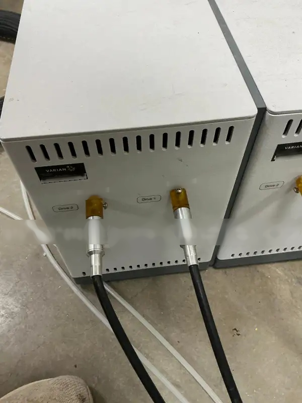 사진 사용됨 VARIAN 400‑MR 판매용