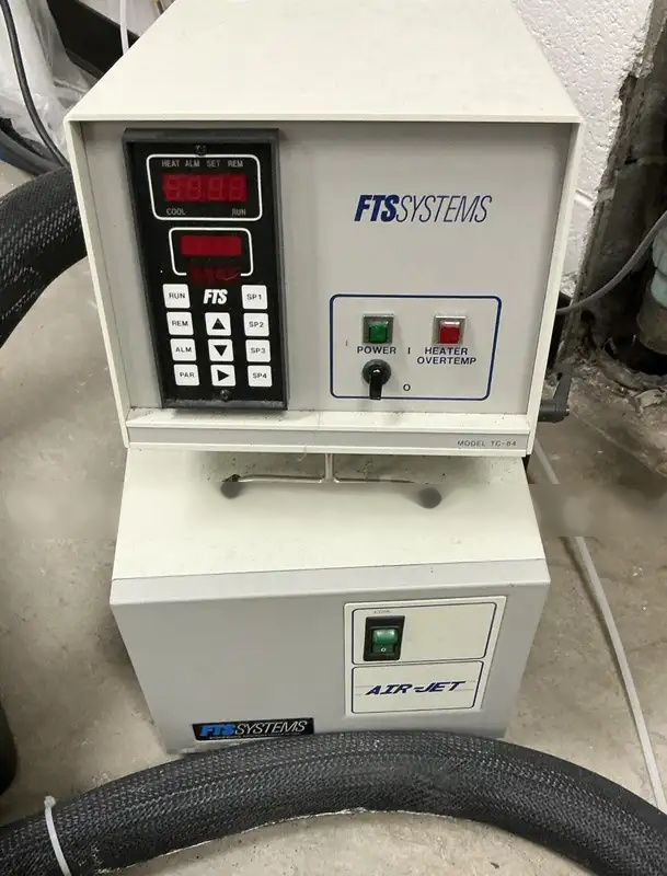사진 사용됨 VARIAN 400‑MR 판매용
