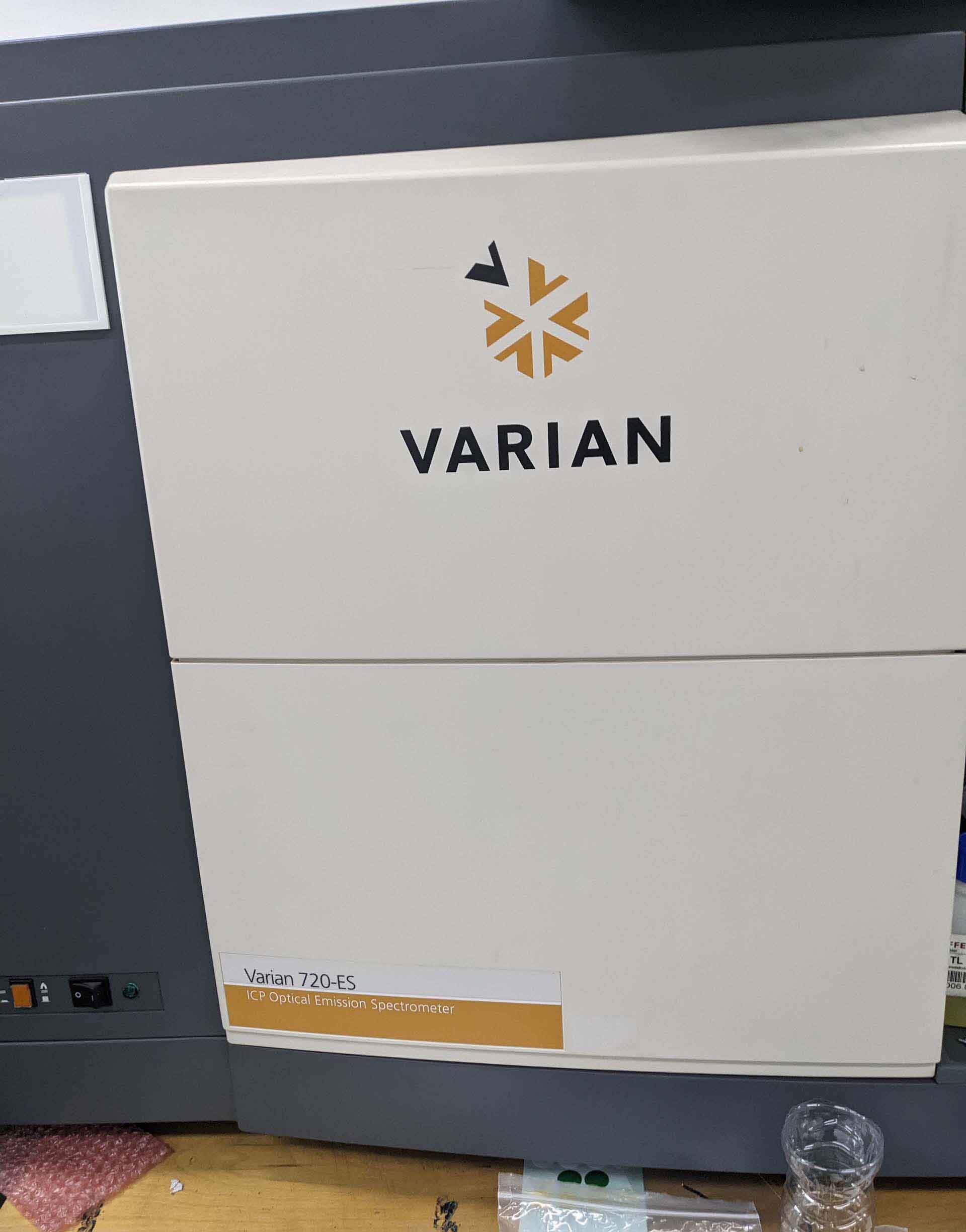 フォト（写真） 使用される VARIAN 720-ES 販売のために