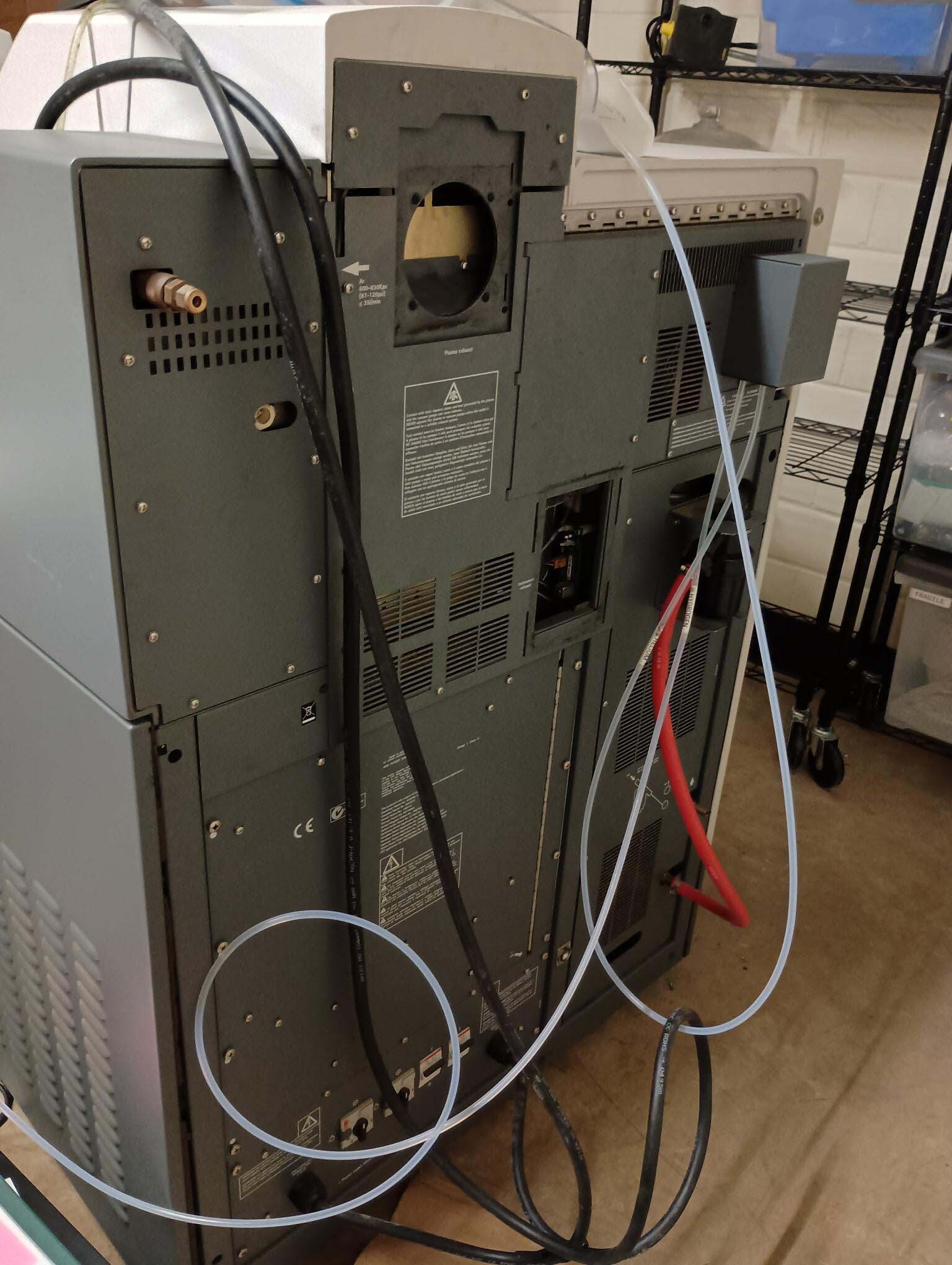 Foto Verwendet VARIAN 820 Zum Verkauf