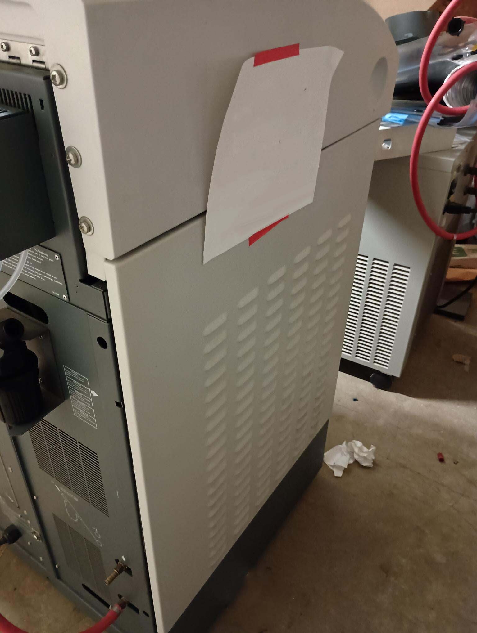 Foto Verwendet VARIAN 820 Zum Verkauf