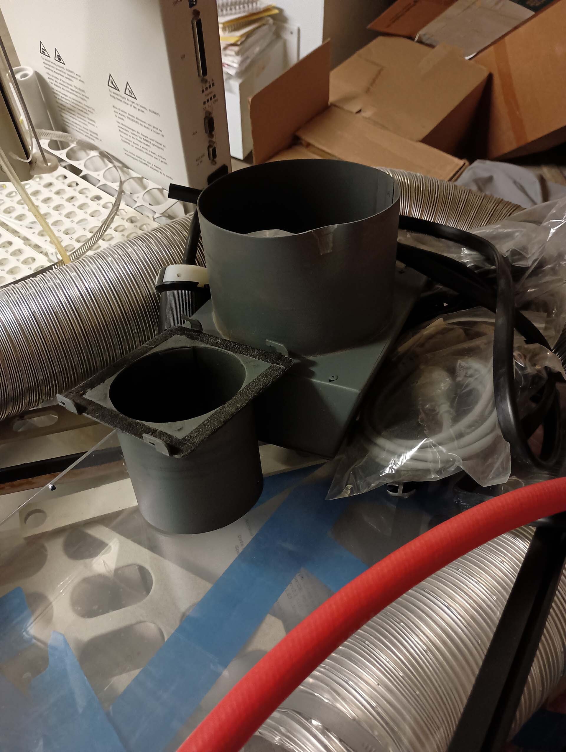 Foto Verwendet VARIAN 820 Zum Verkauf