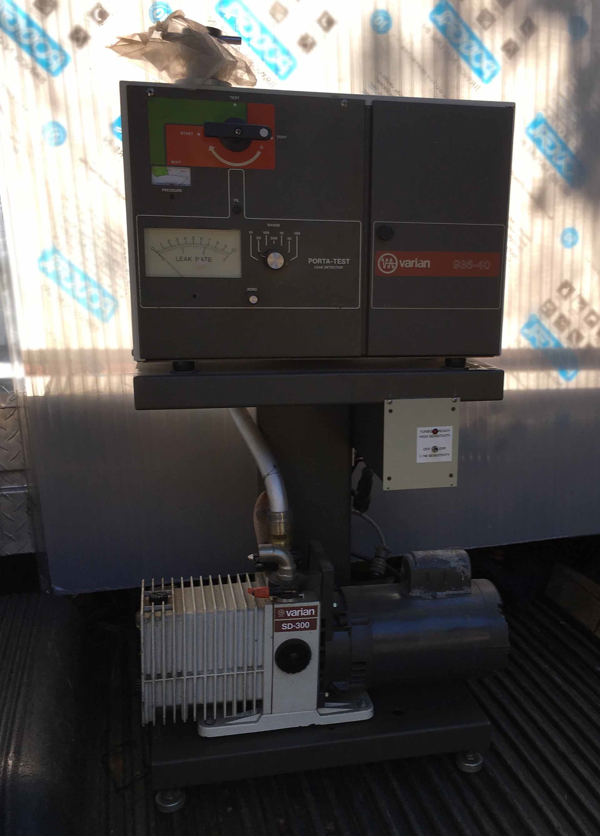 Photo Used VARIAN 936-40 For Sale