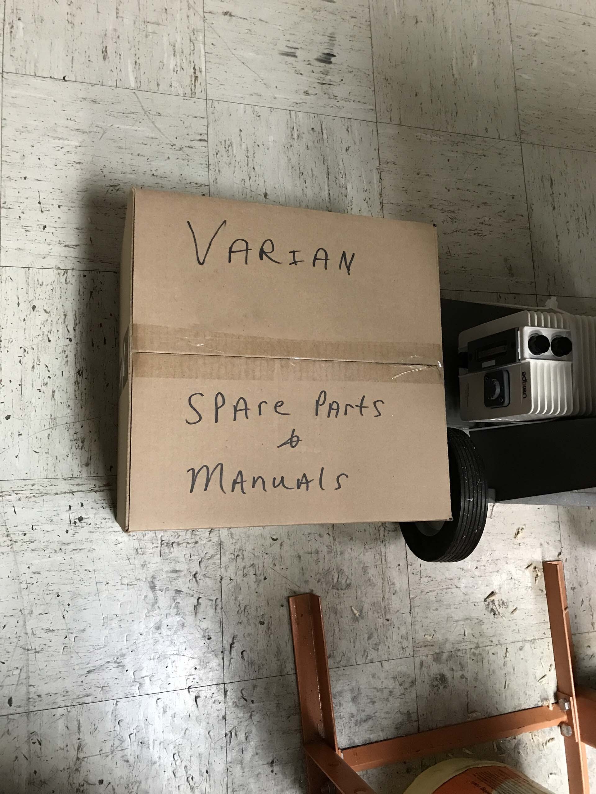 Photo Utilisé VARIAN ND 938-41 À vendre