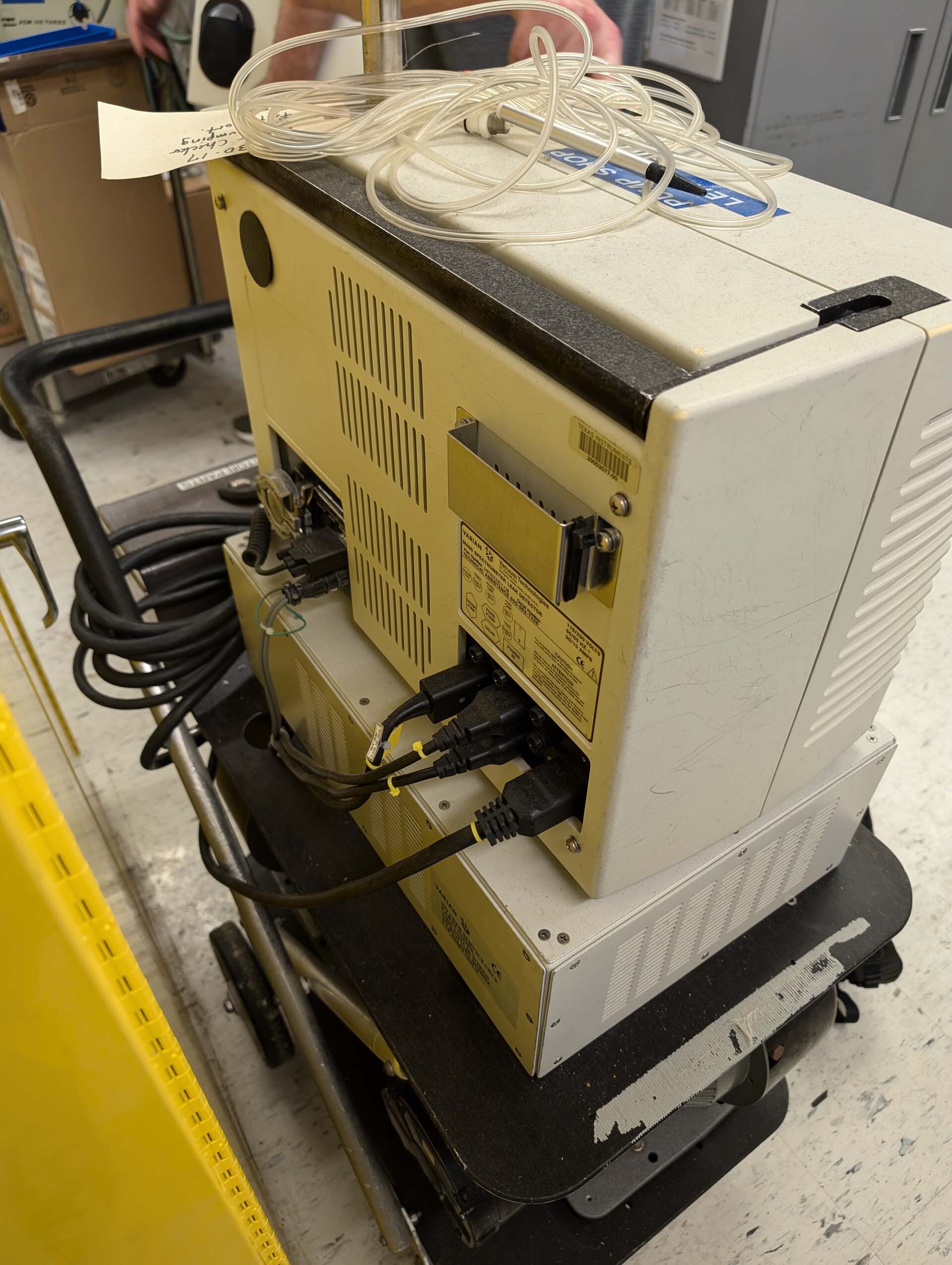 Photo Utilisé VARIAN 979 À vendre