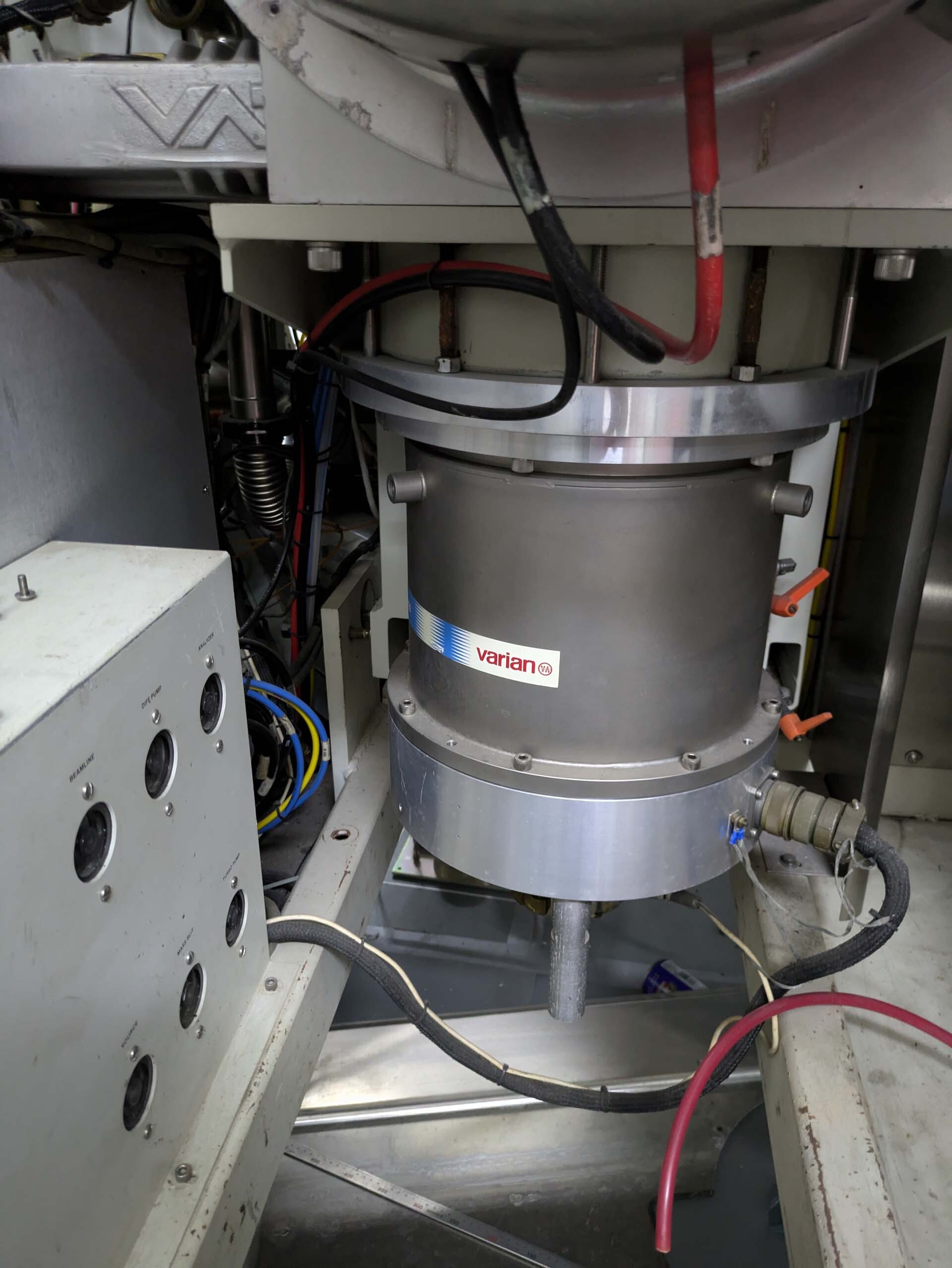 사진 사용됨 VARIAN Extrion 1000 판매용