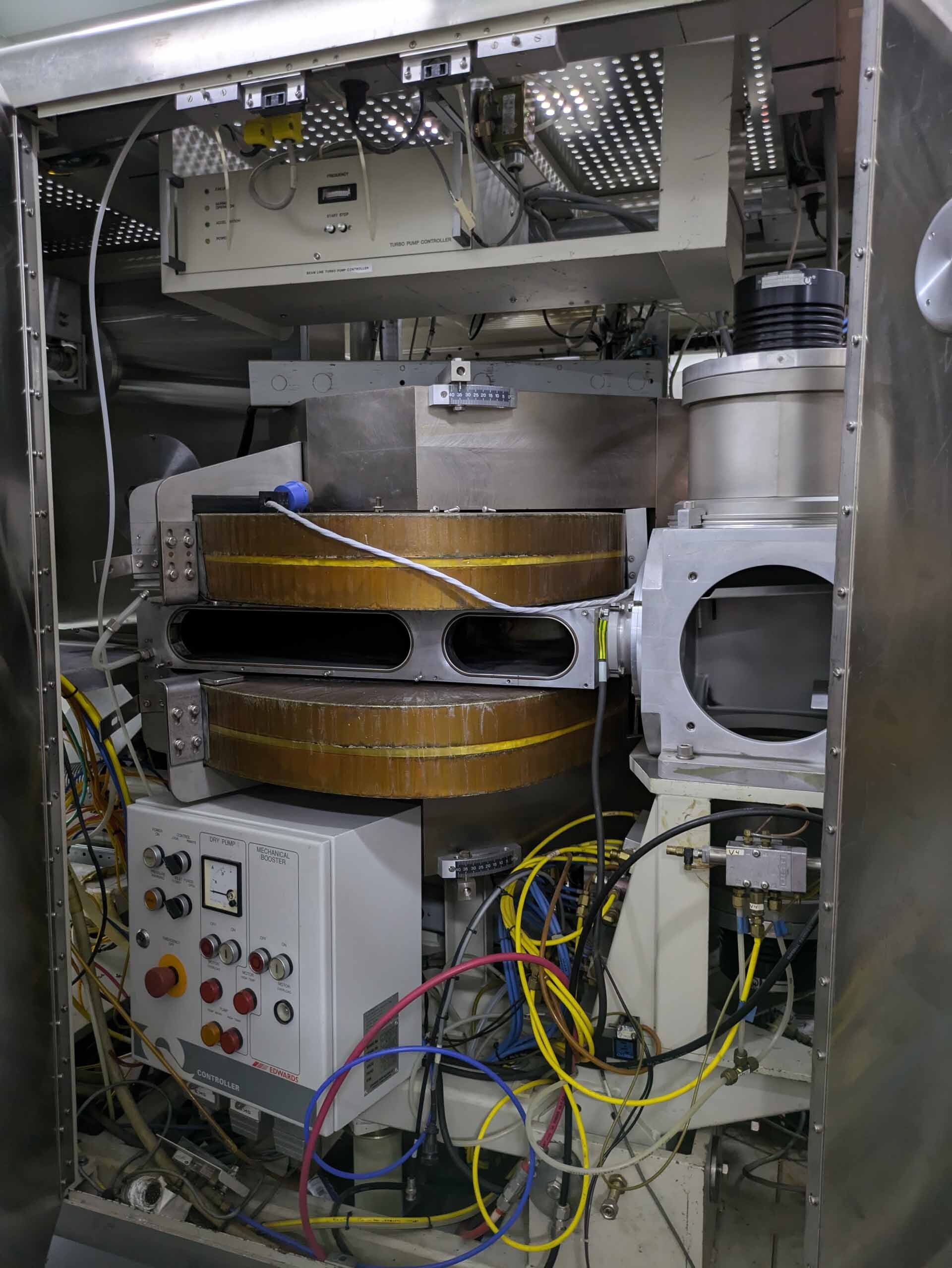 フォト（写真） 使用される VARIAN Extrion 1000 販売のために