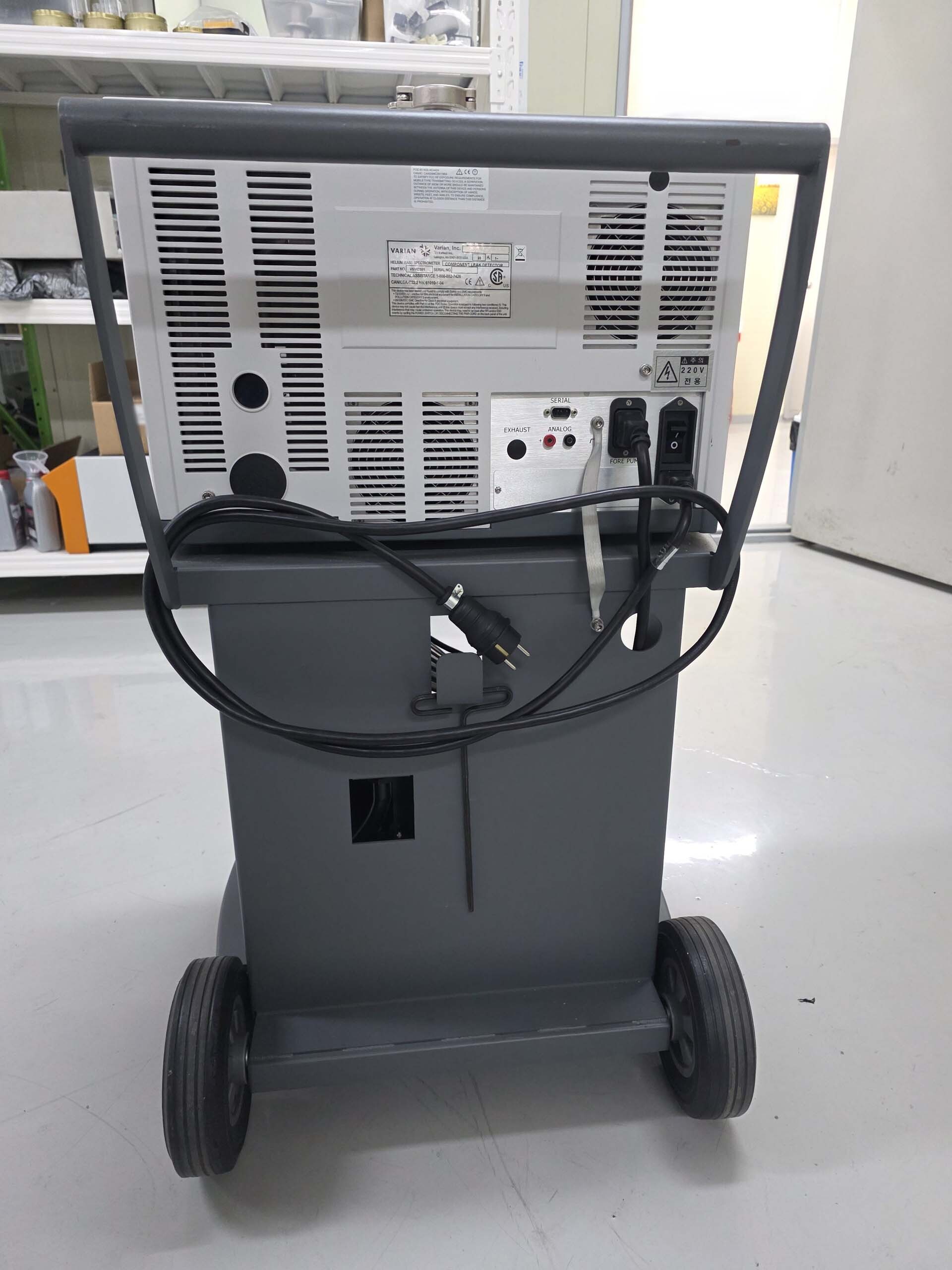 Photo Utilisé VARIAN MD30 À vendre