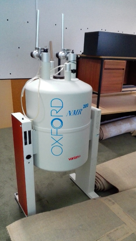 Photo Used VARIAN NMR 200 For Sale