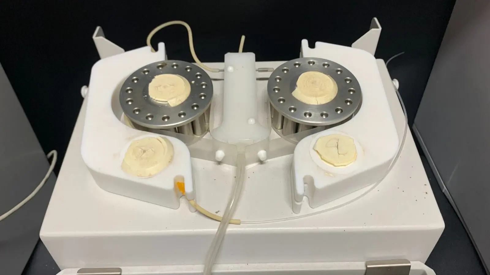 フォト（写真） 使用される VARIAN Sample Introduction Pump System (SIPS) 販売のために