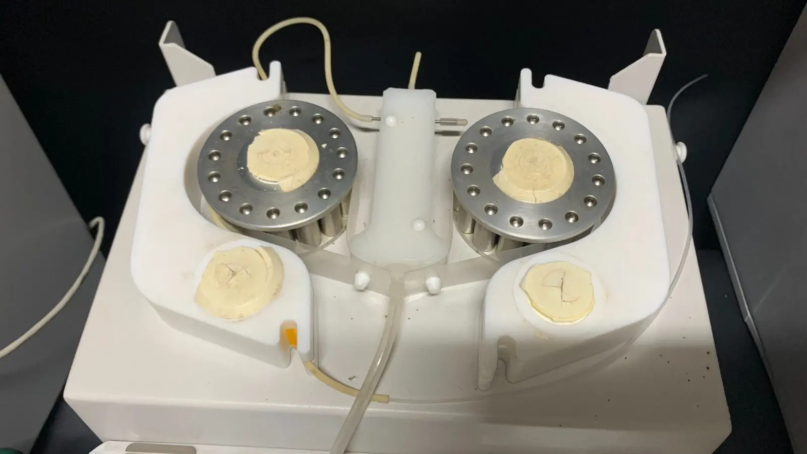 フォト（写真） 使用される VARIAN Sample Introduction Pump System (SIPS) 販売のために