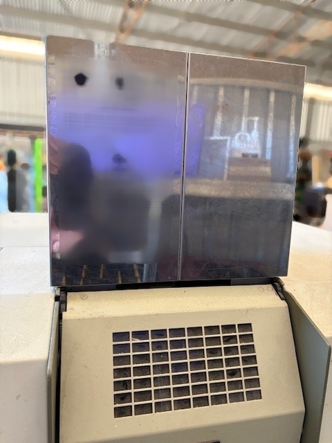 Foto Verwendet VARIAN SpectrAA 800 Zum Verkauf
