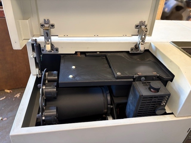 Foto Verwendet VARIAN SpectrAA 800 Zum Verkauf