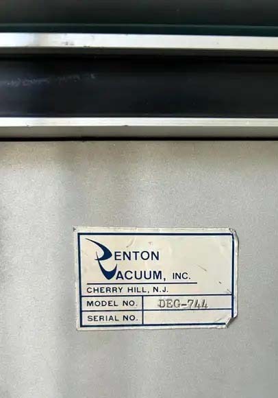 Photo Used VARIOUS Lot of (2) laboratory equipment For Sale