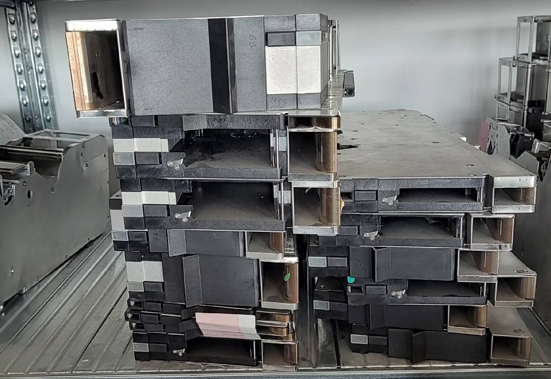 Foto Verwendet VARIOUS Lot of ASM feeders for X series Zum Verkauf