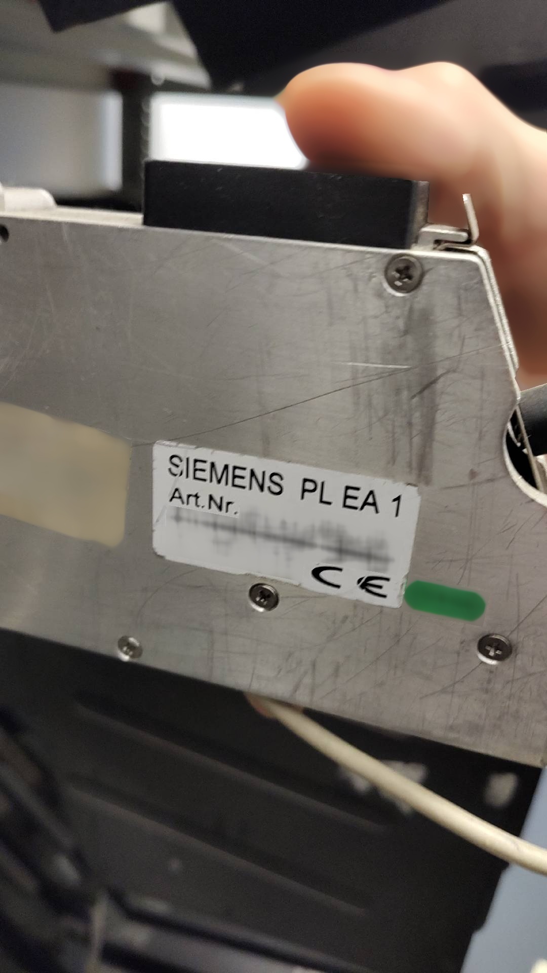 Foto Verwendet VARIOUS Lot of ASM Silver, Gold, Vibration feeders for S series Zum Verkauf
