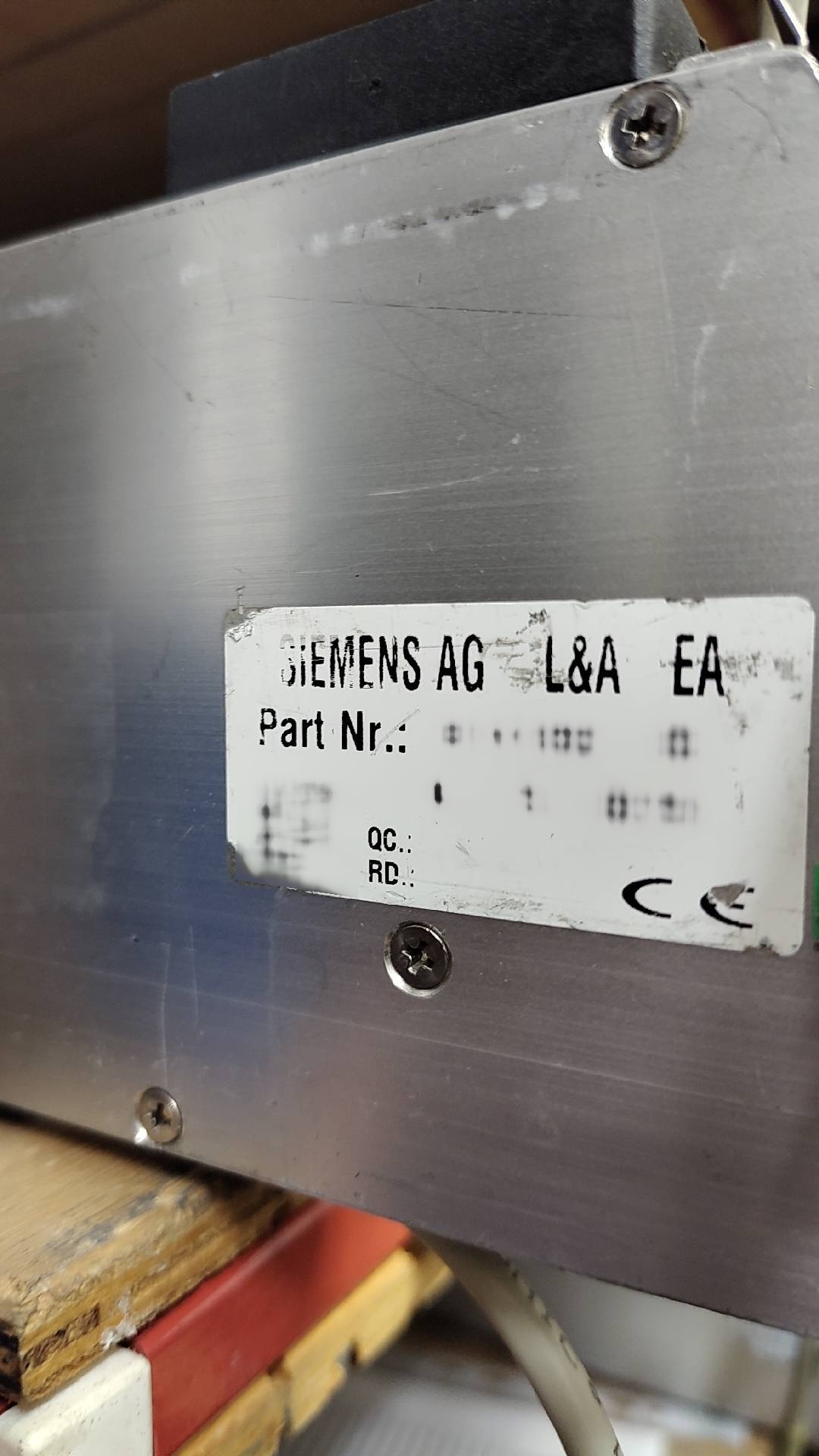 Foto Verwendet VARIOUS Lot of ASM Silver, Gold, Vibration feeders for S series Zum Verkauf