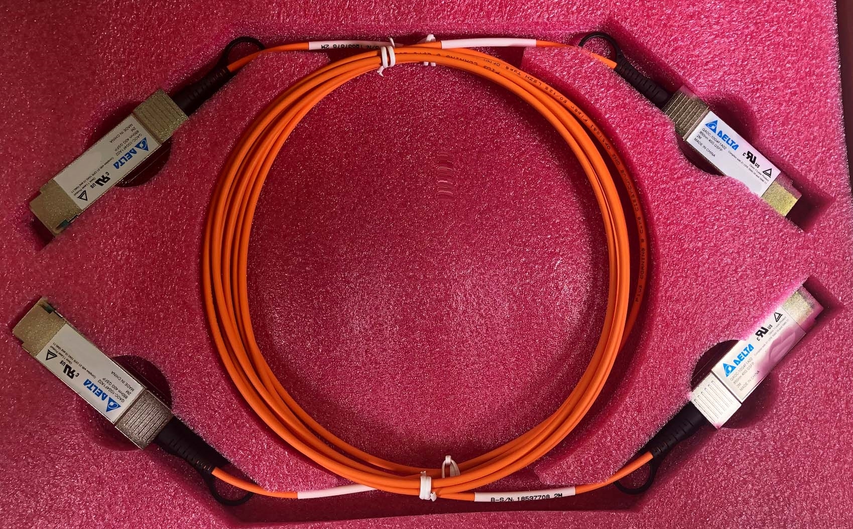 Foto Verwendet VARIOUS Lot of cables Zum Verkauf