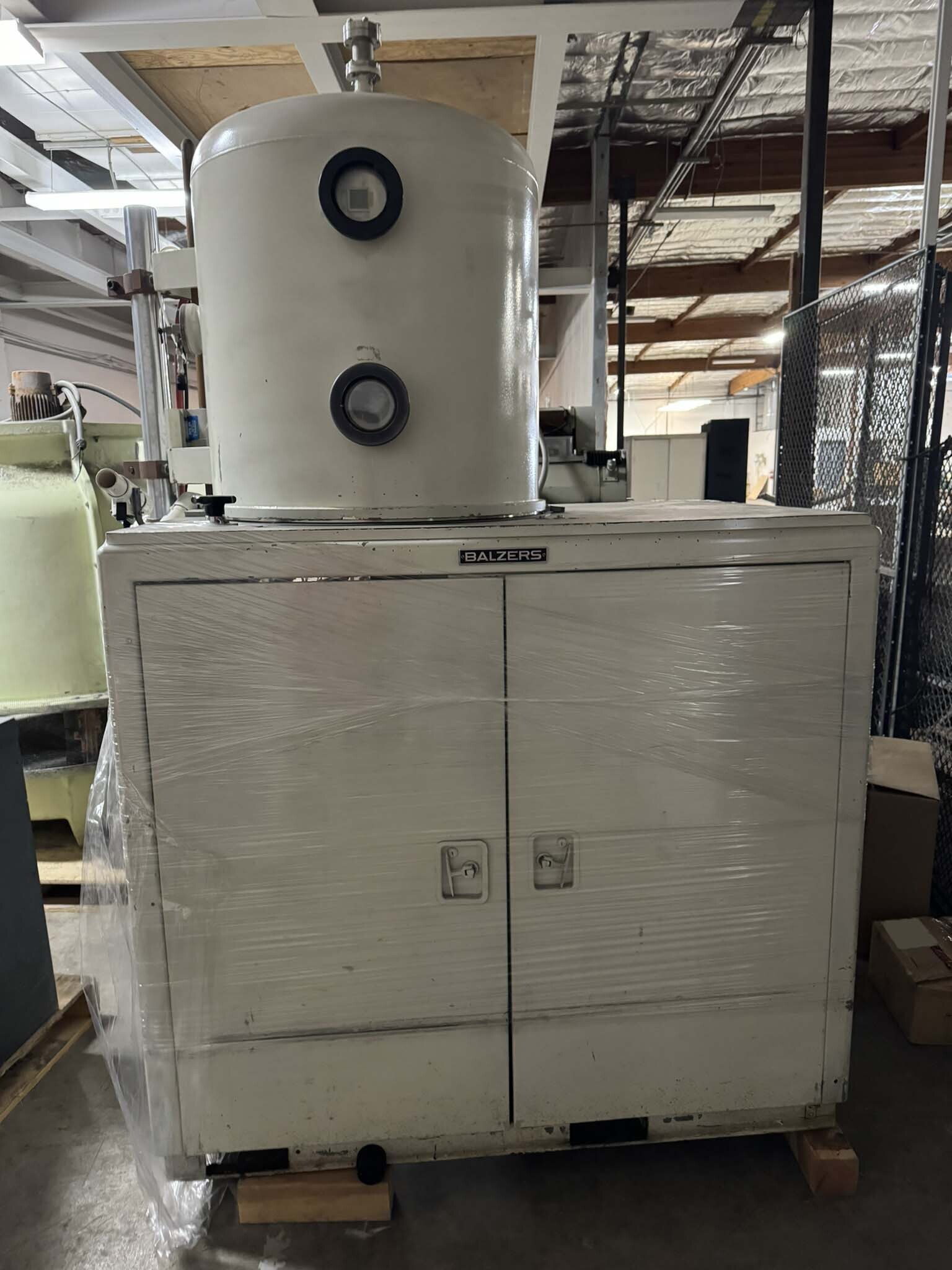 图为 已使用的 VARIOUS Lot of coating equipment 待售