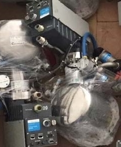 Photo Used VARIOUS Lot of cryo pumps For Sale