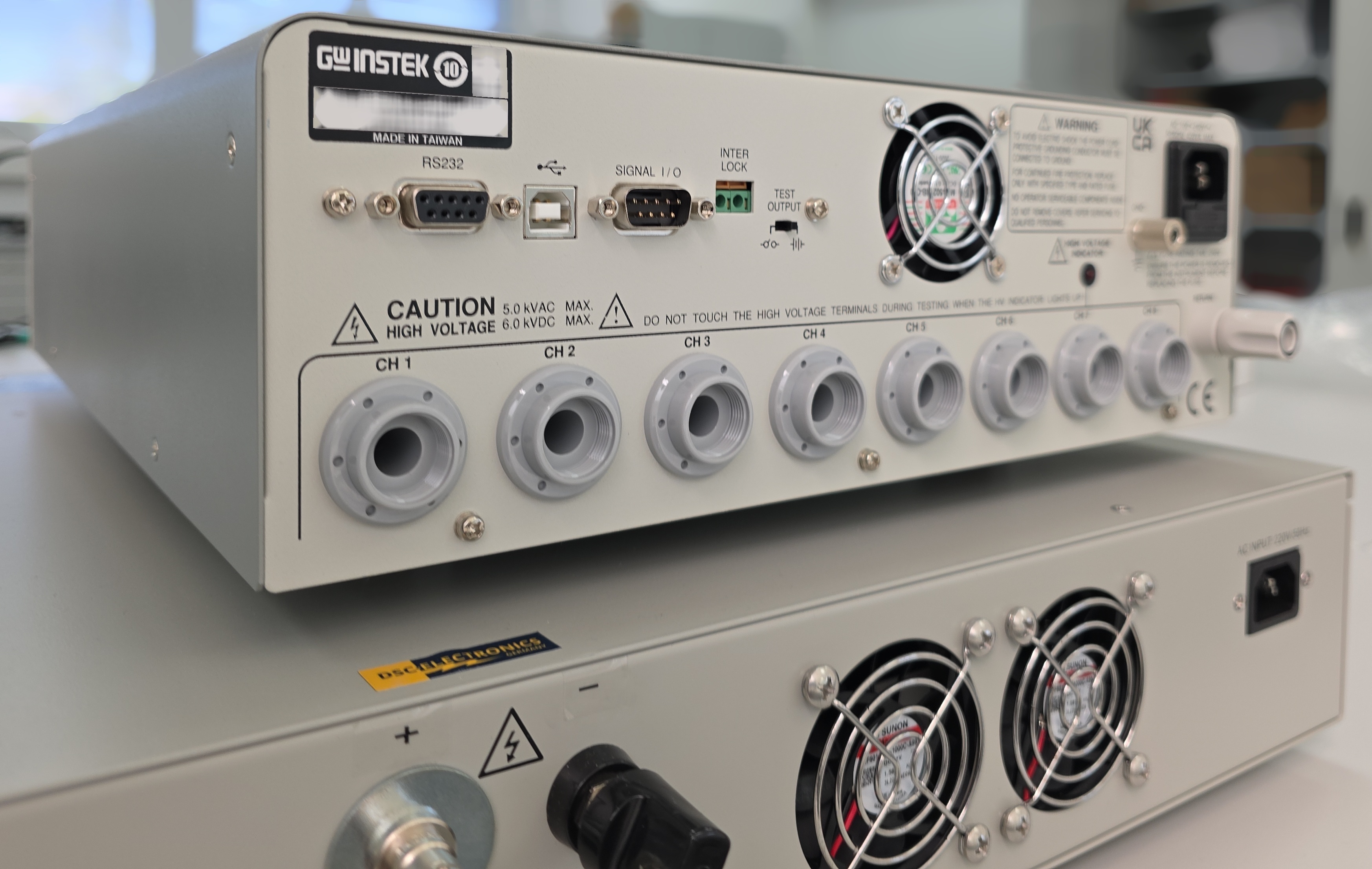 Photo Used VARIOUS Lot of electronic test equipment For Sale