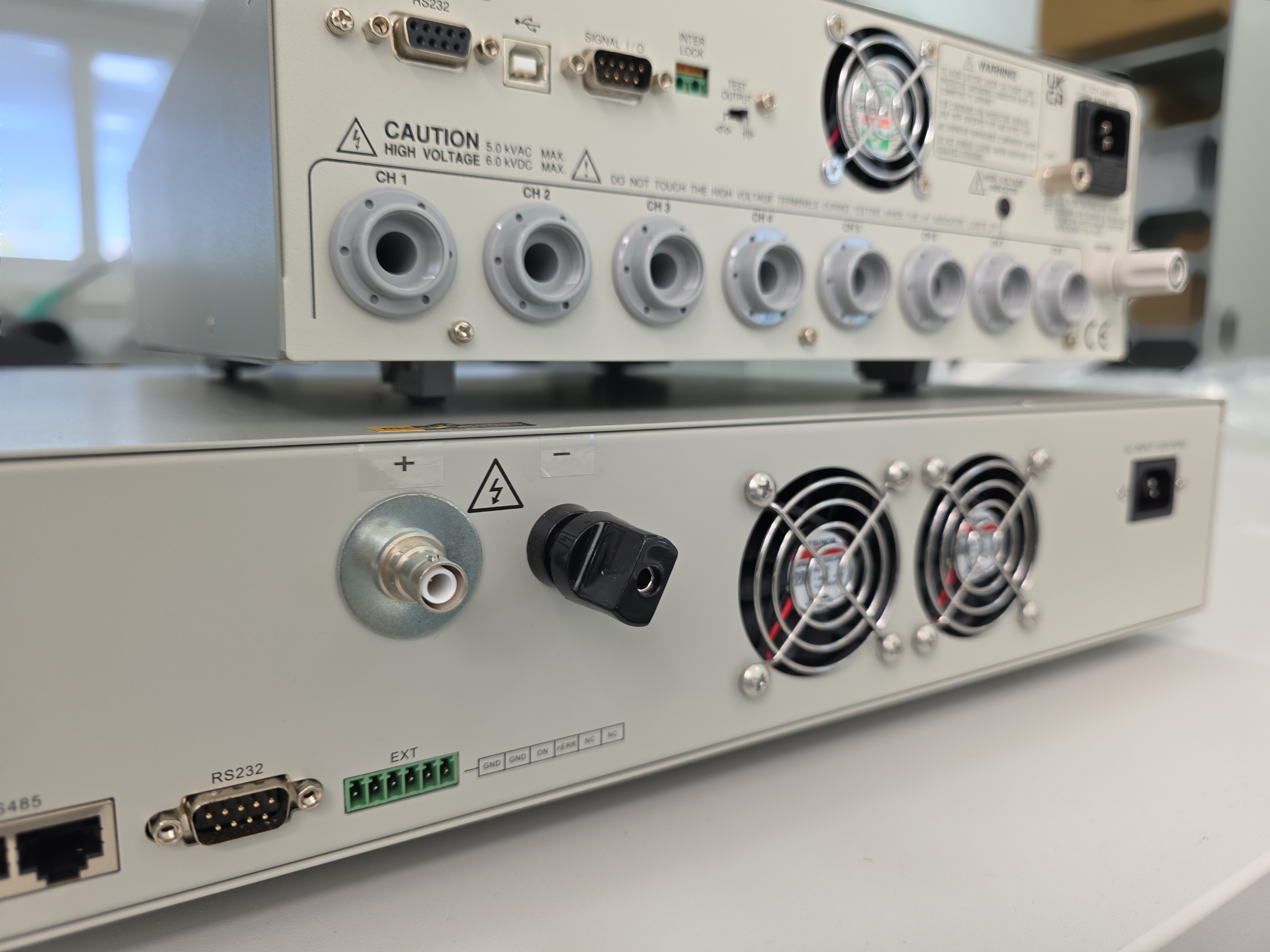 Photo Used VARIOUS Lot of electronic test equipment For Sale