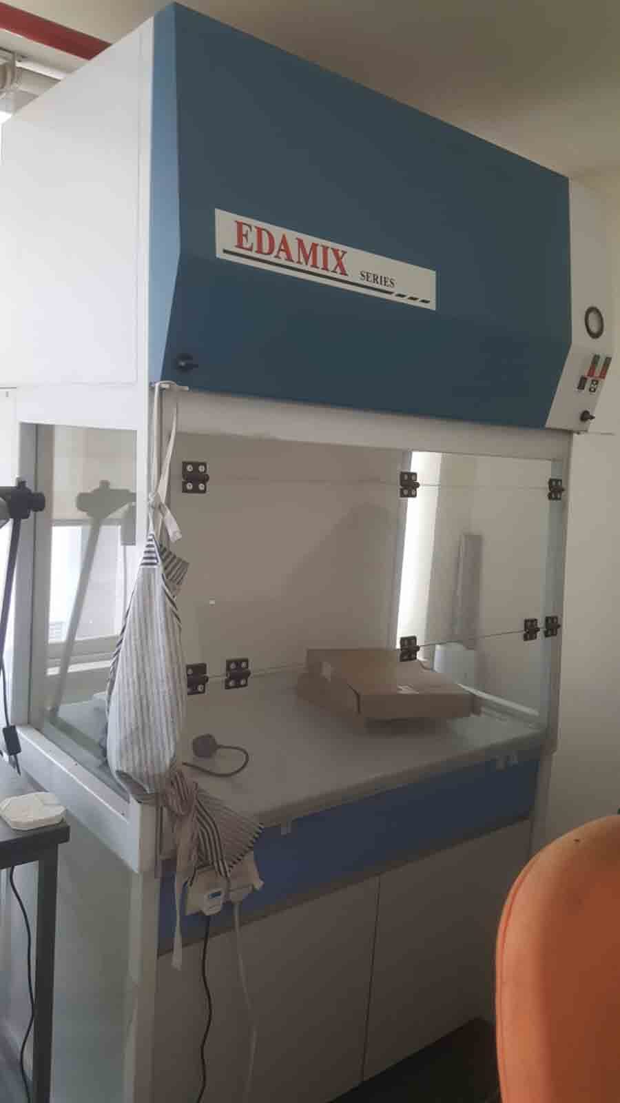 图为 已使用的 VARIOUS Lot of laboratory equipment 待售