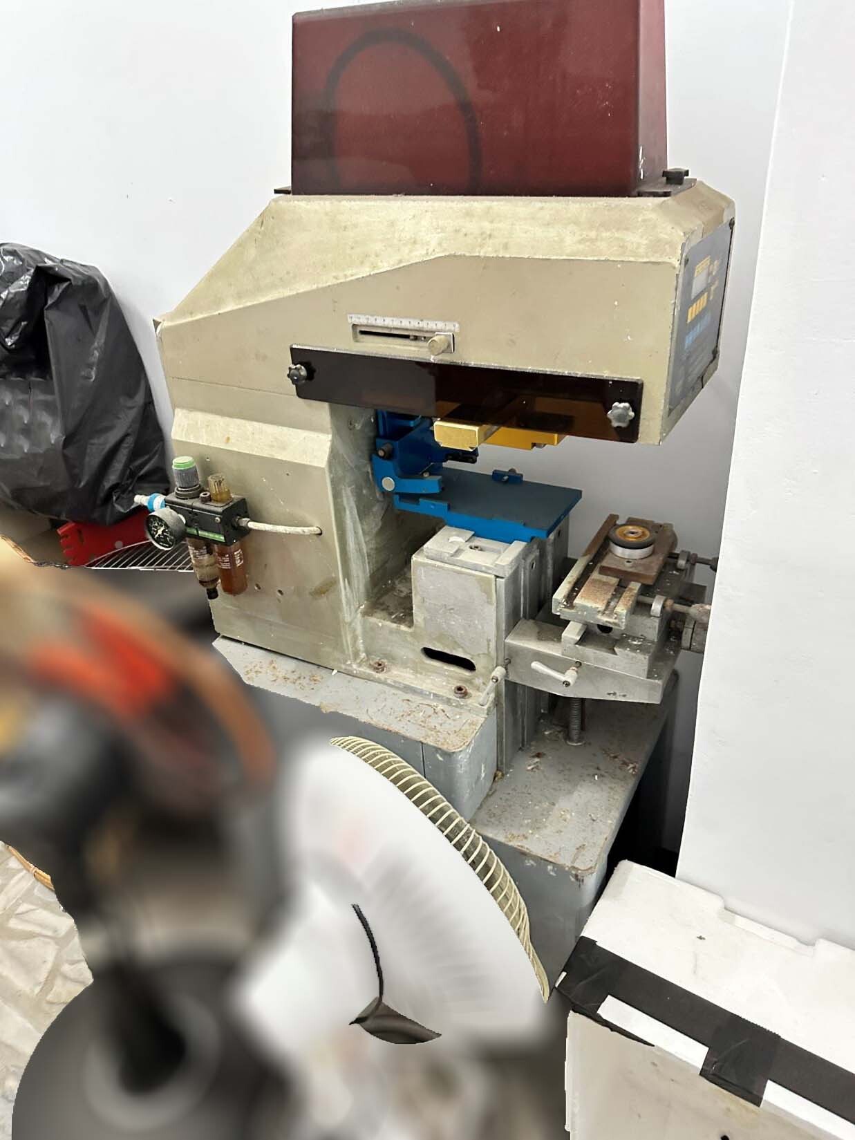 사진 사용됨 VARIOUS Lot of equipment 판매용