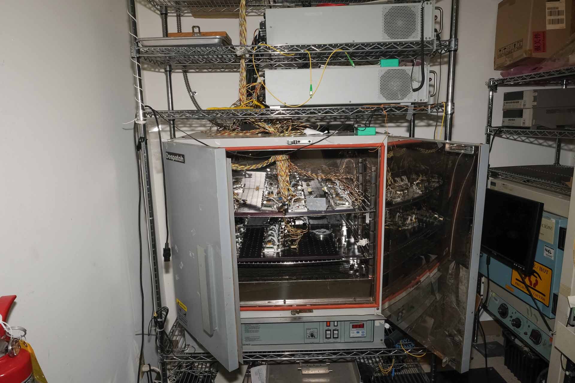 사진 사용됨 VARIOUS Lot of equipment 판매용