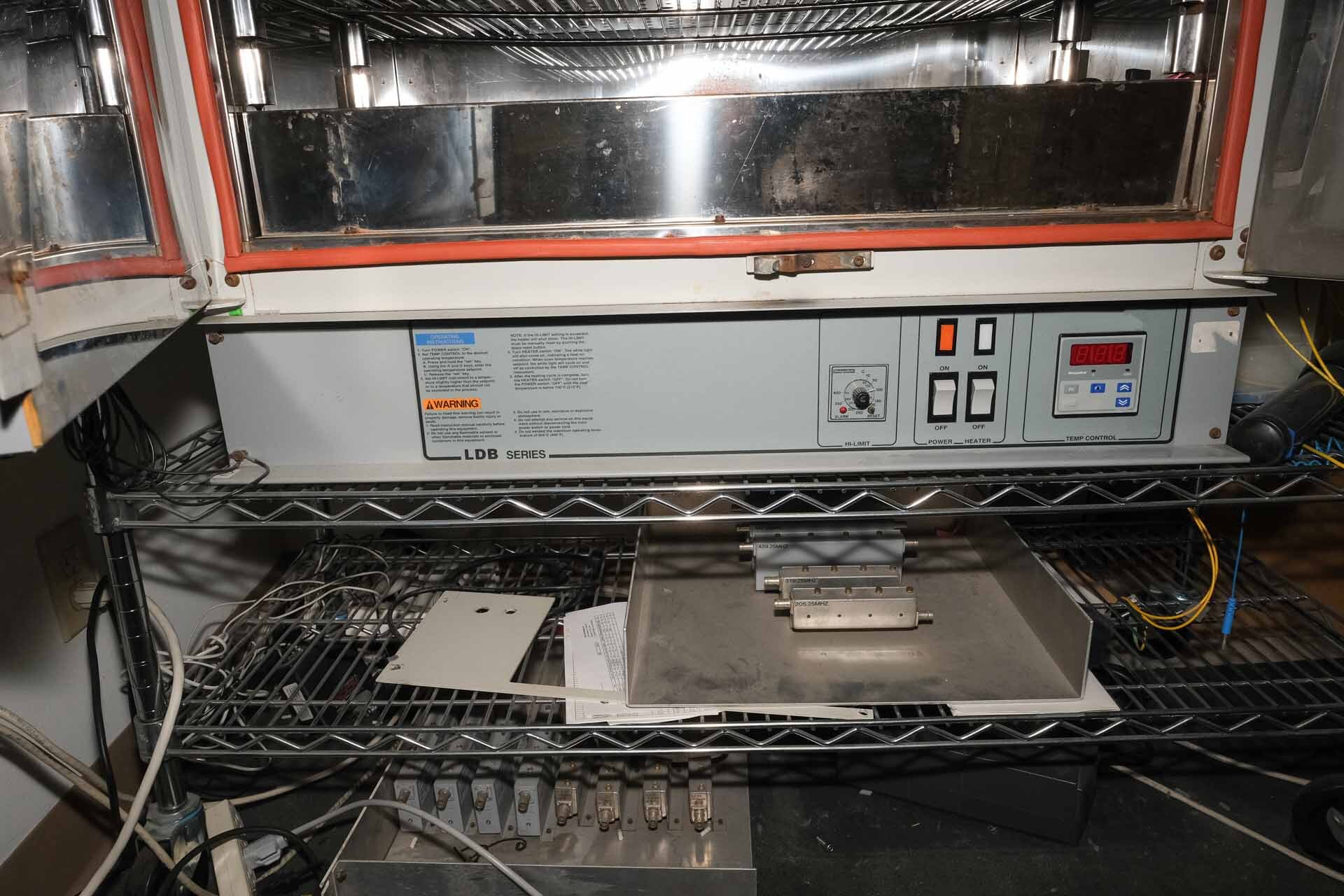 사진 사용됨 VARIOUS Lot of equipment 판매용