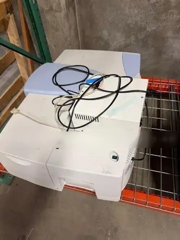 フォト（写真） 使用される VARIOUS Lot of equipment 販売のために