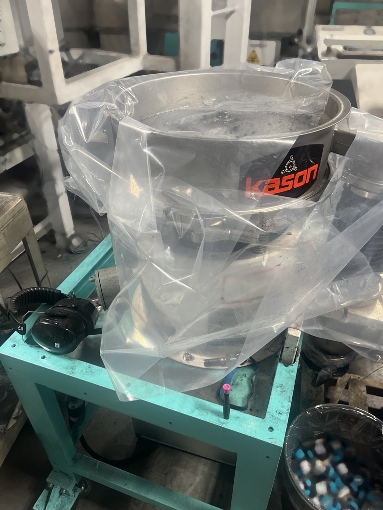 Photo Used VARIOUS Lot of equipment For Sale