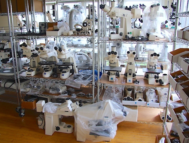 Photo Used VARIOUS Lot of equipment For Sale