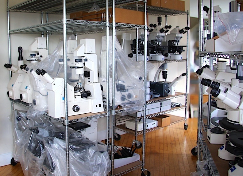 Photo Used VARIOUS Lot of equipment For Sale