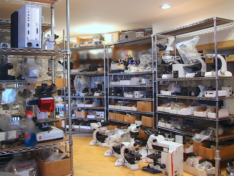 Photo Used VARIOUS Lot of equipment For Sale