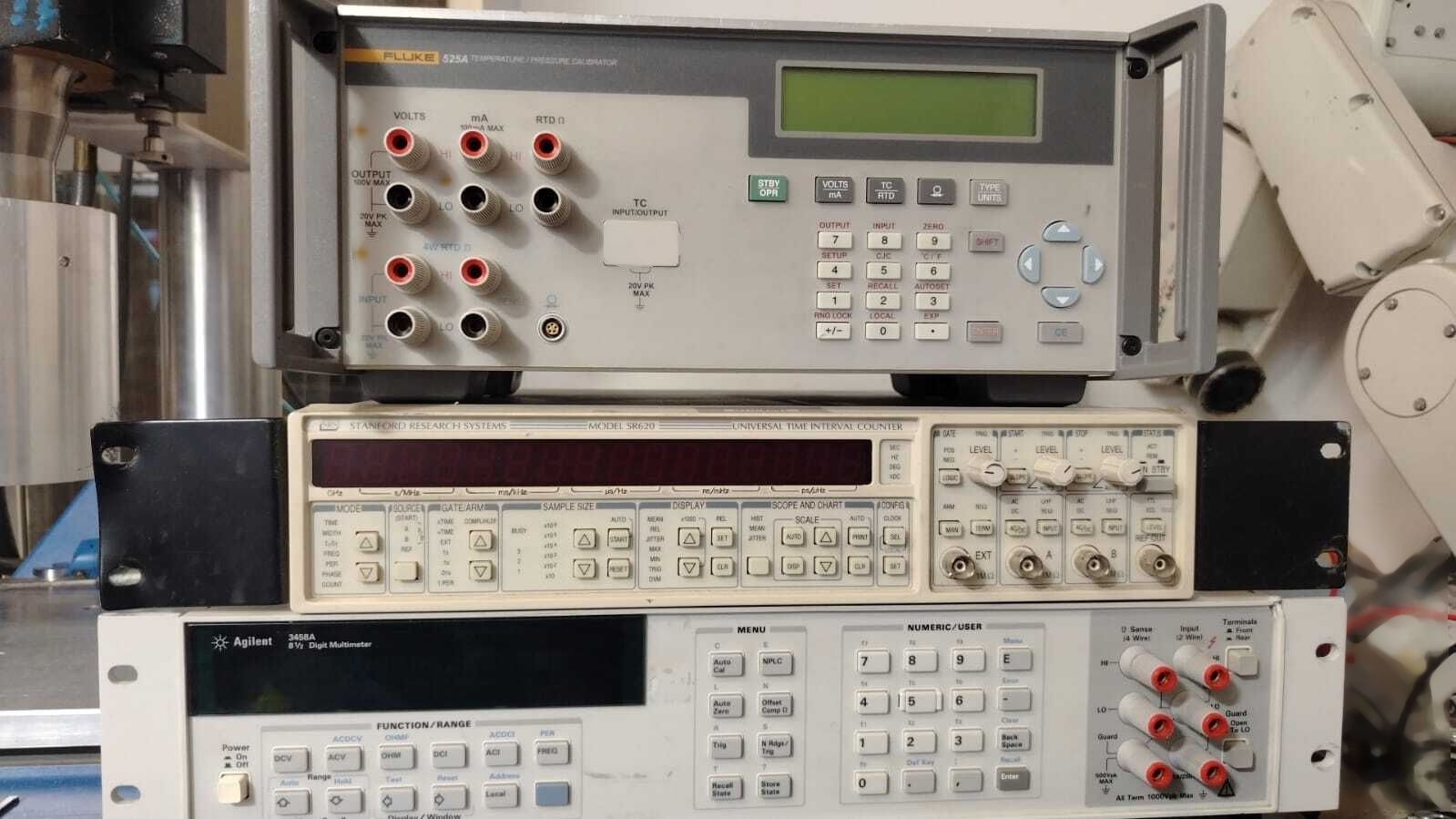 Photo Used VARIOUS Lot of equipment For Sale