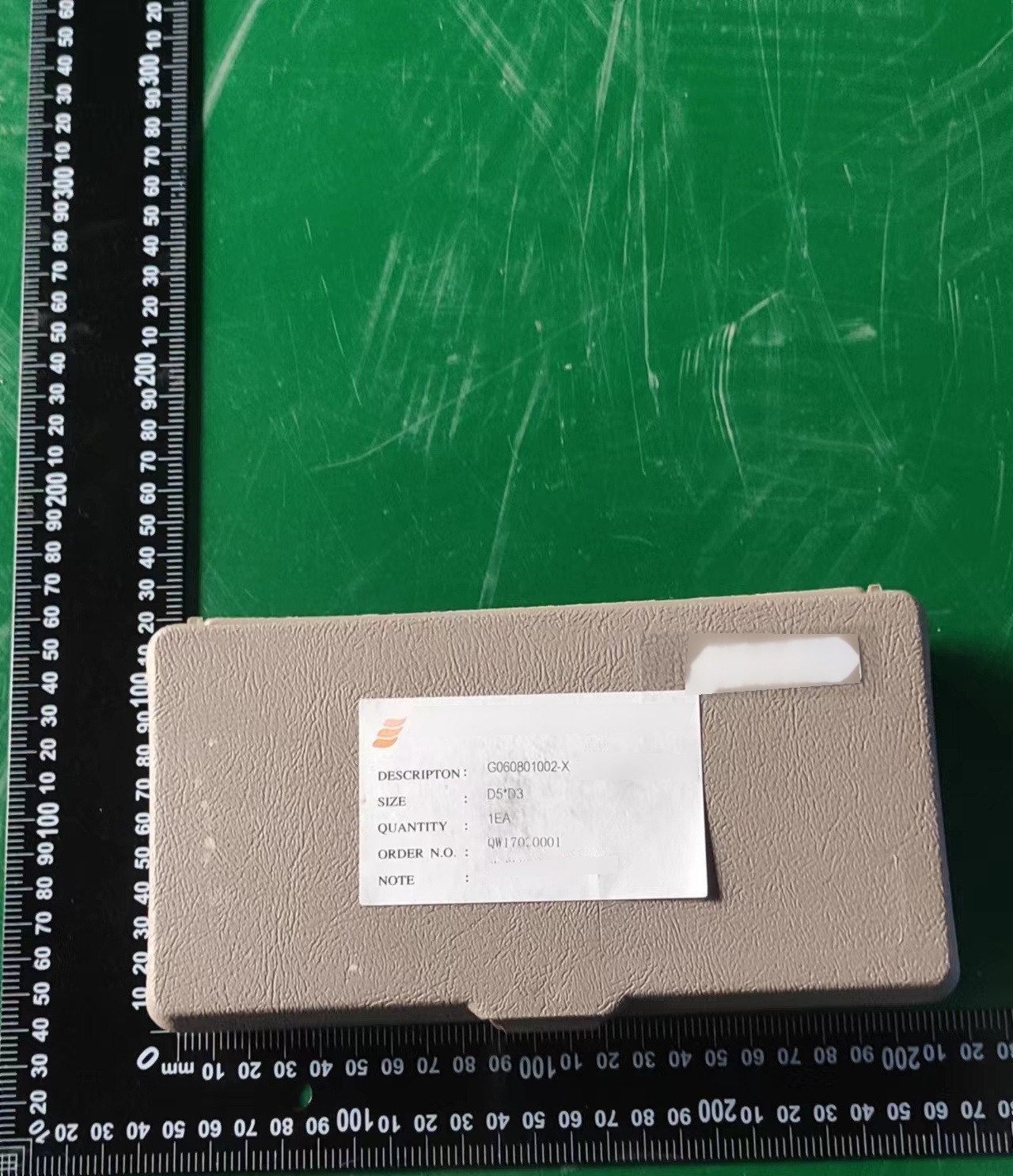 Photo Used VARIOUS Lot of equipment For Sale