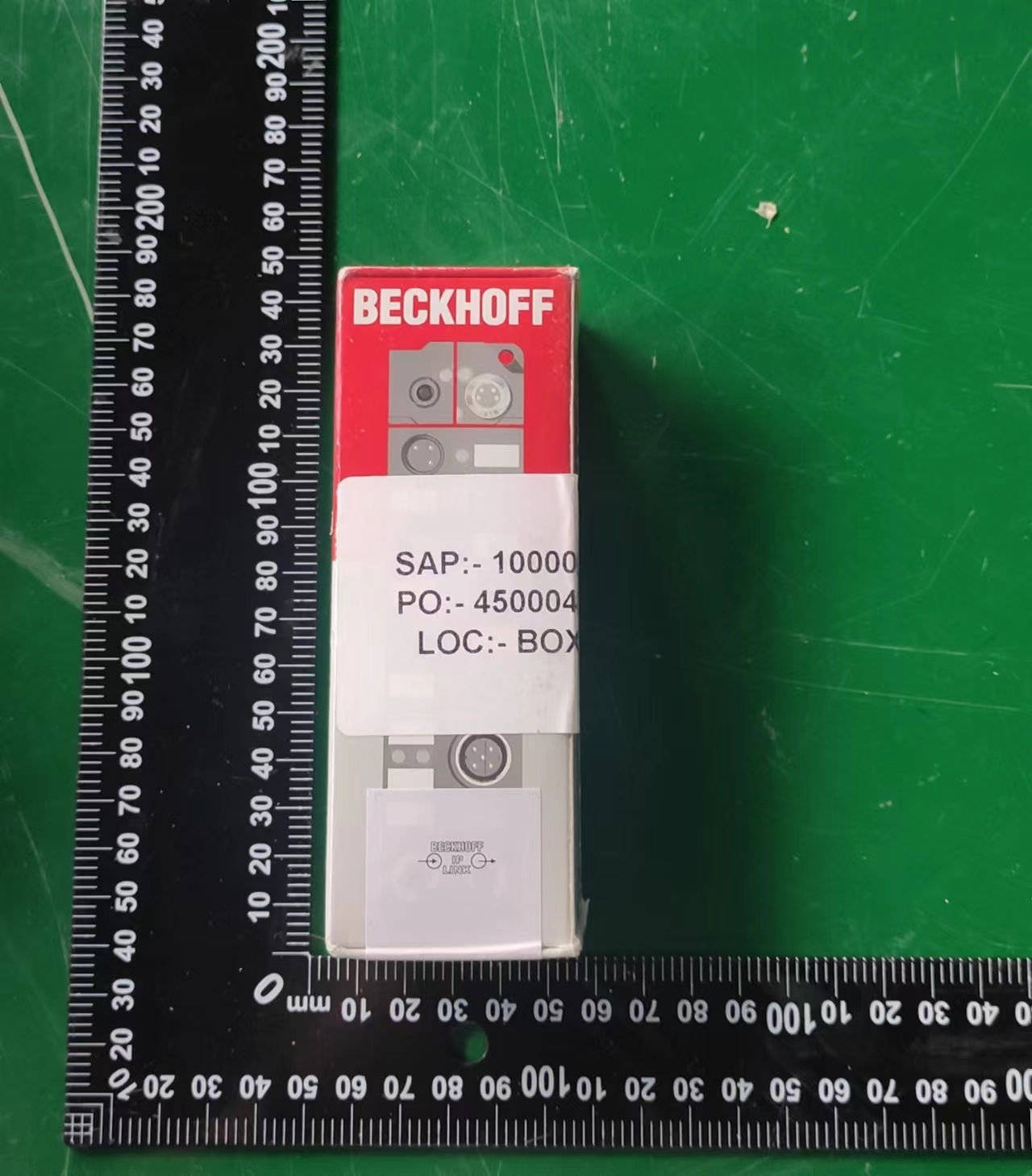 Photo Used VARIOUS Lot of equipment For Sale