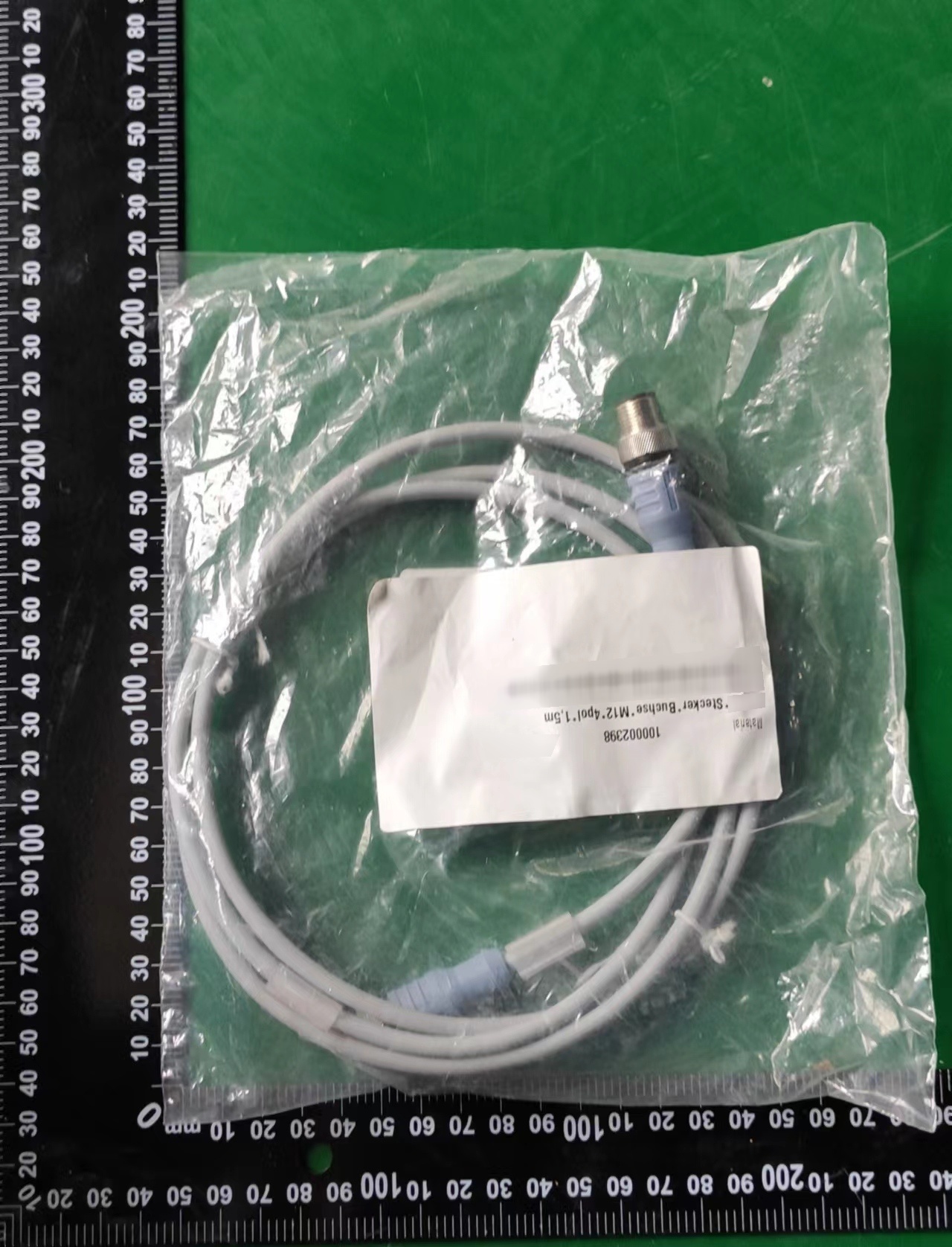 Photo Used VARIOUS Lot of equipment For Sale